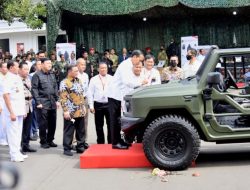 Prabowo Ajak Presiden Jokowi Naik Maung