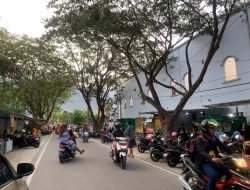 Pusat jajanan yang terletak di Jalan Asam Masjid Agung Palu (ADEL/KS)