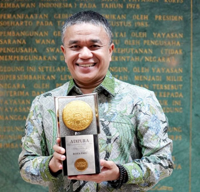 Hadianto Rasyid Bawa Pulang Piala Adipura Pertama untuk Kota Palu