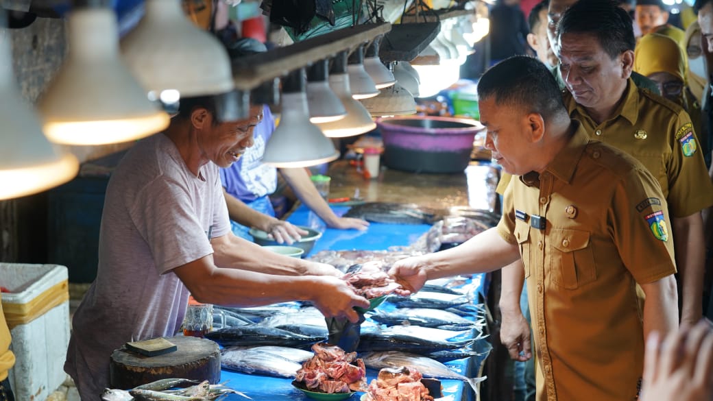 Wali Kota Palu Sebut Ikan di Pasar Masomba Adalah Ikan Segar, Isu Berformalin Tidak Benar