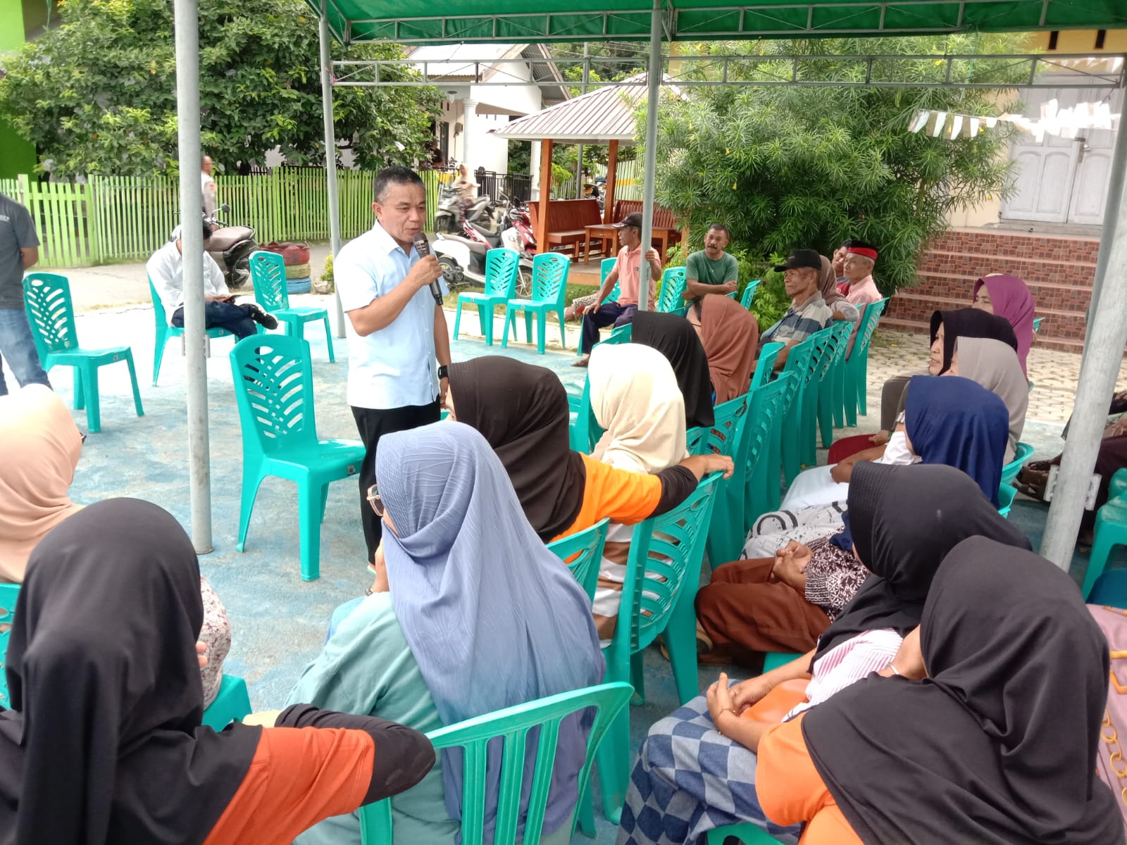 Hadianto Kunjungi Kelurahan Tipo, Warga Ingin Petahana Lanjut Memimpin